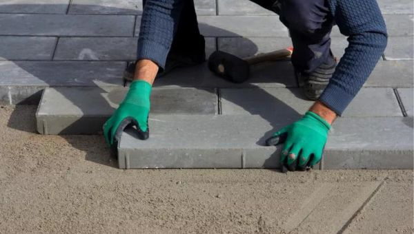 How to Lay Concrete Pavers  